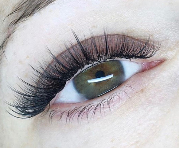 extension de cils tours kim k volume